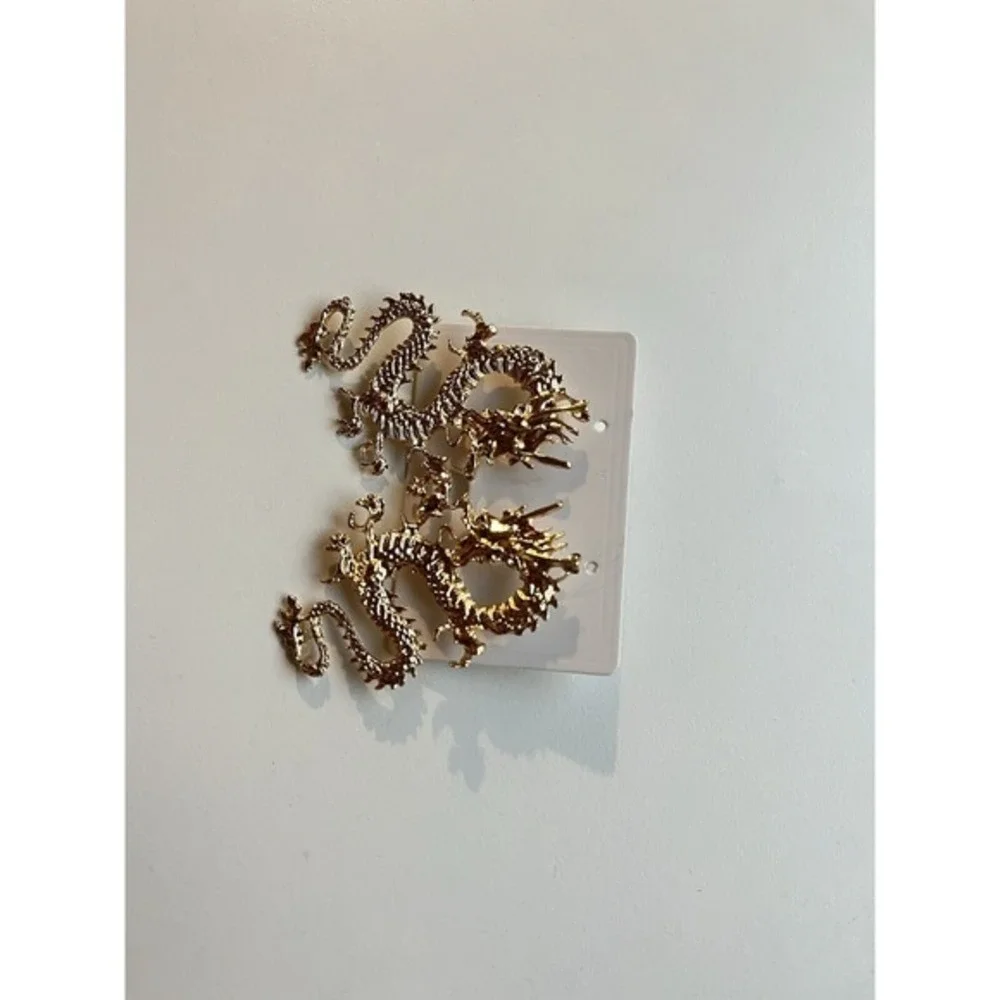 Dragon Statement Earrings Womens OS Gold Like New Mythical Celestial Studs‎